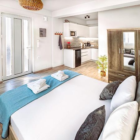 Holiday House Heraklion & Roof Garden エクステリア 写真
