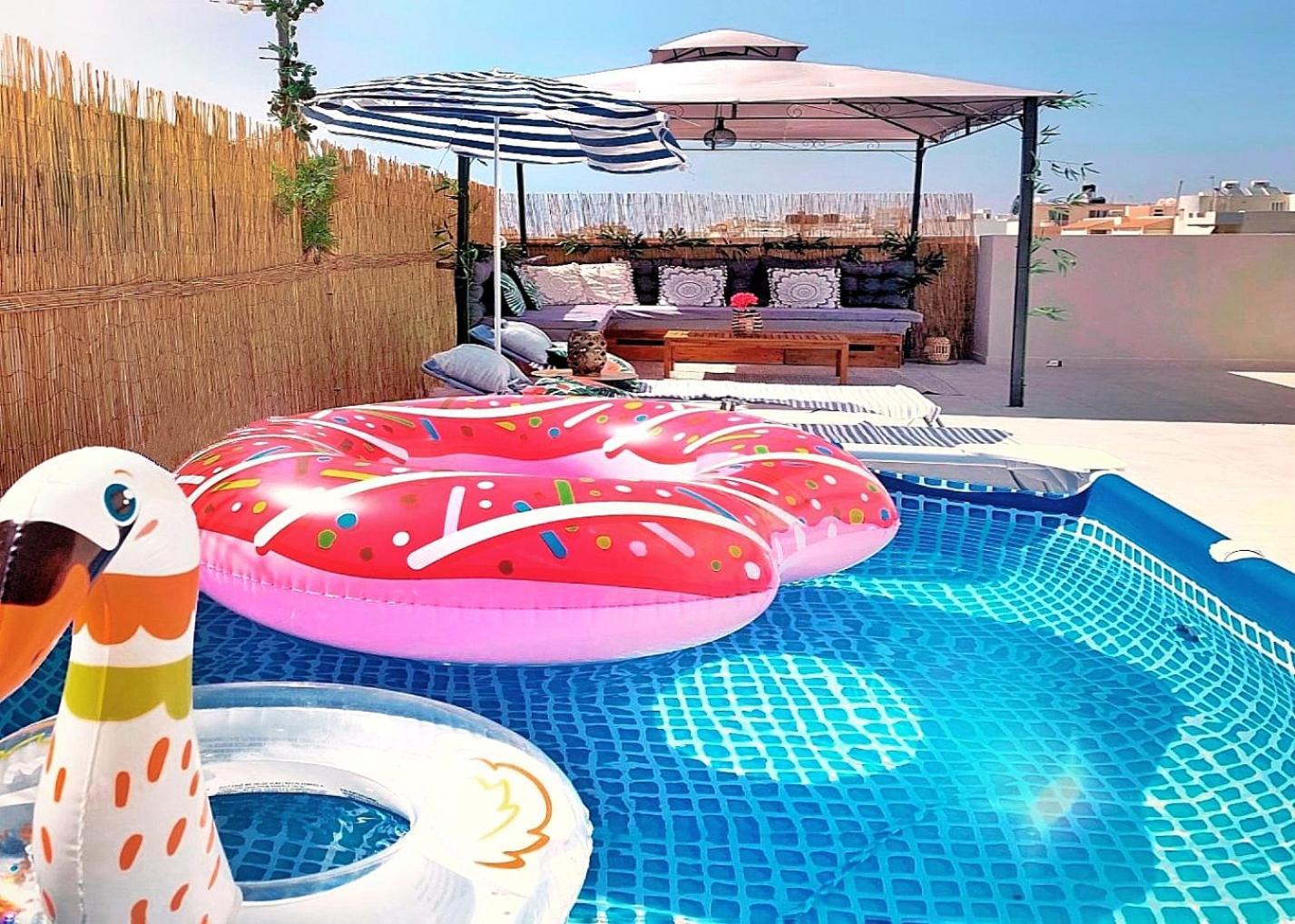 Holiday House Heraklion & Roof Garden エクステリア 写真