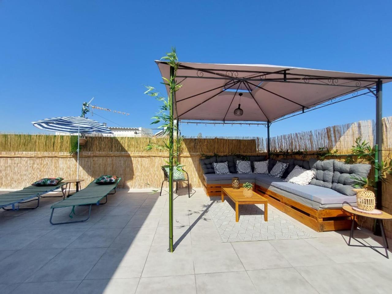 Holiday House Heraklion & Roof Garden エクステリア 写真