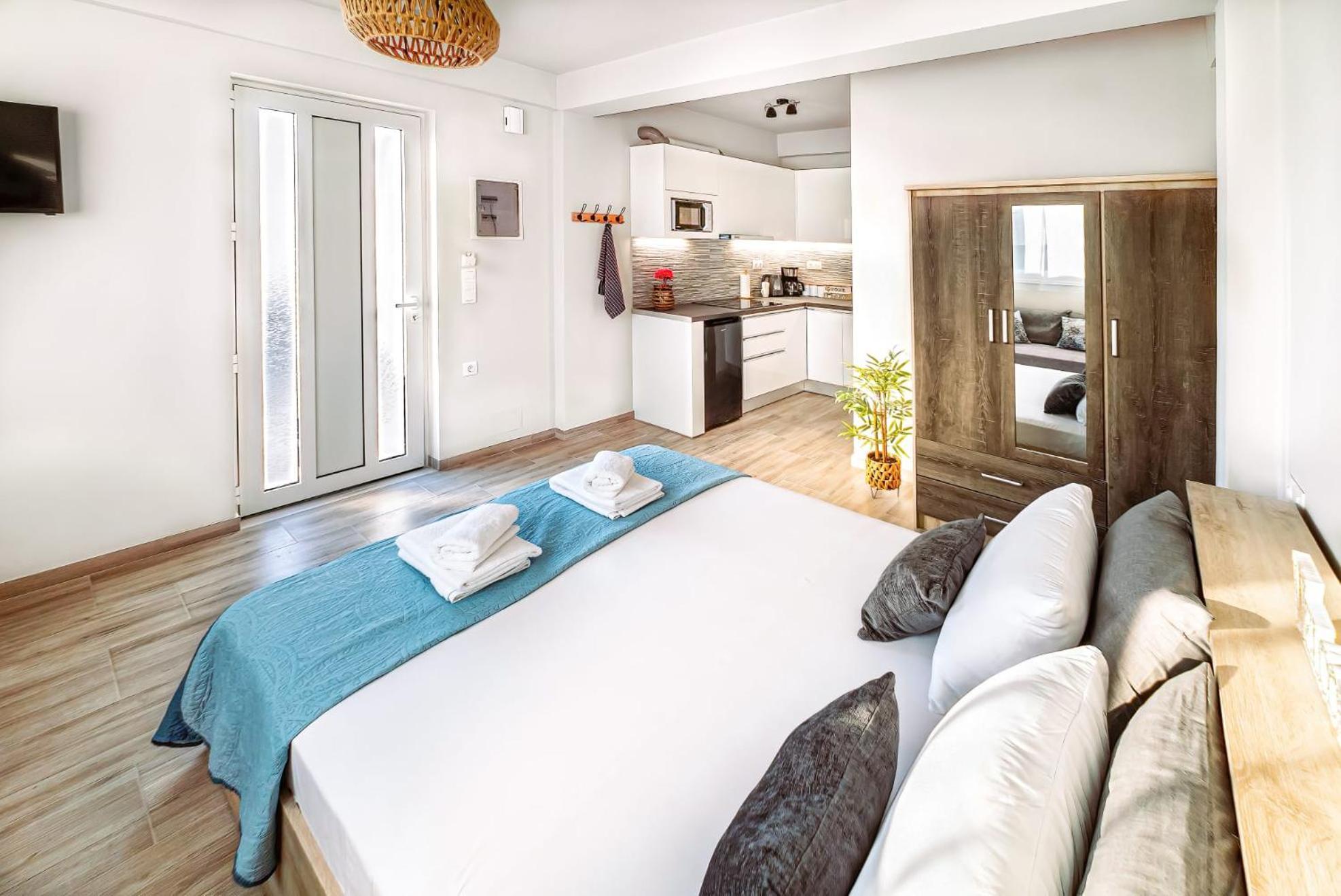 Holiday House Heraklion & Roof Garden エクステリア 写真